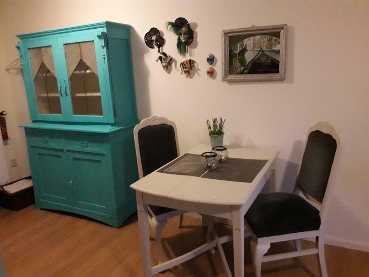 Anneke'S Bed En Botterhammeke Apartment Woensdrecht Luaran gambar