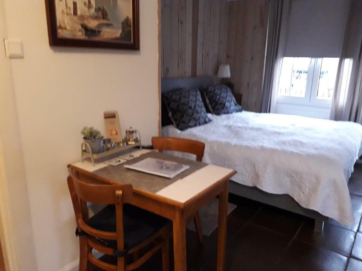 Anneke'S Bed En Botterhammeke Apartment Woensdrecht Luaran gambar